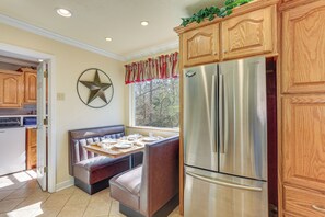 House (3 Bedrooms) | Bahagian dalam