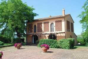 Esterni