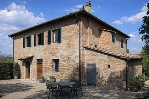 Exterior - Guardia (Castelfiorentino)