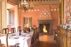 Dining - Castle of Cabbiavoli - A Unique Refuge in the Heart of Tuscany (Castelfiorentino)