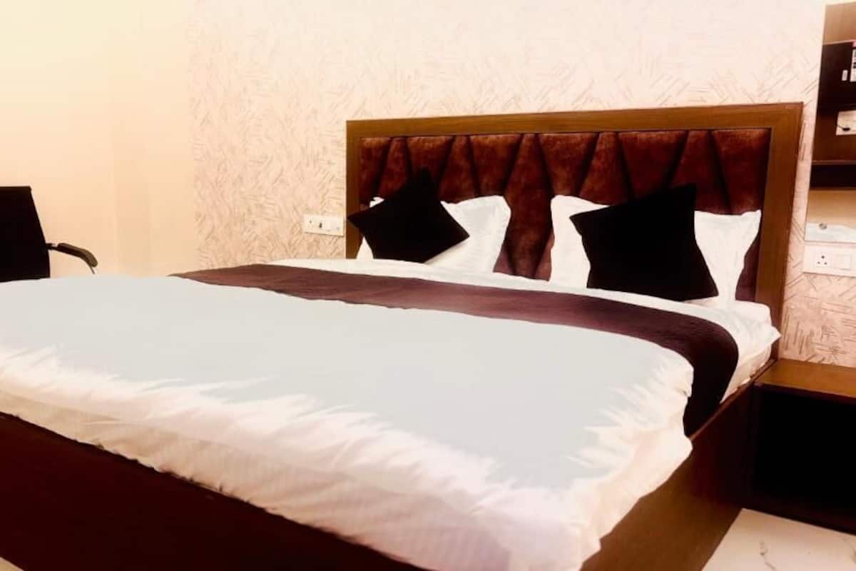 Deluxe-værelse | Skrivebord, gratis Wi-Fi