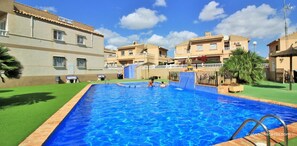 Pool - Stylish South House in Villamartin - Solarium and Poolview Terrace (Orihuela)