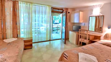 Basic Double Room, Garden View | Desk, free WiFi