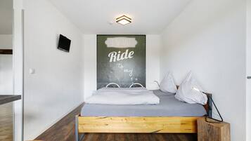 StrykjÀrn/strykbrÀda, wi-fi och sÀngklÀder