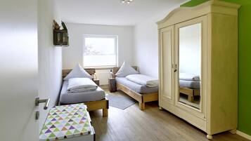 Fer et planche Ă repasser, Wi-Fi, draps fournis