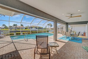 Pool -  Beautiful Waterfront Canal Home with Stunning Views and Heated Pool (Punta Gorda)