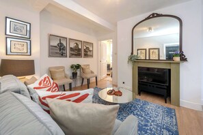 Interior - Stylish 2 bed - Tower Hamlets (Greater London)