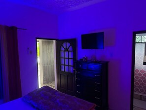 1 室のベッドルーム、アイロン / アイロン台、WiFi、ベッドシーツ