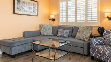 Smart TV, fireplace, offices