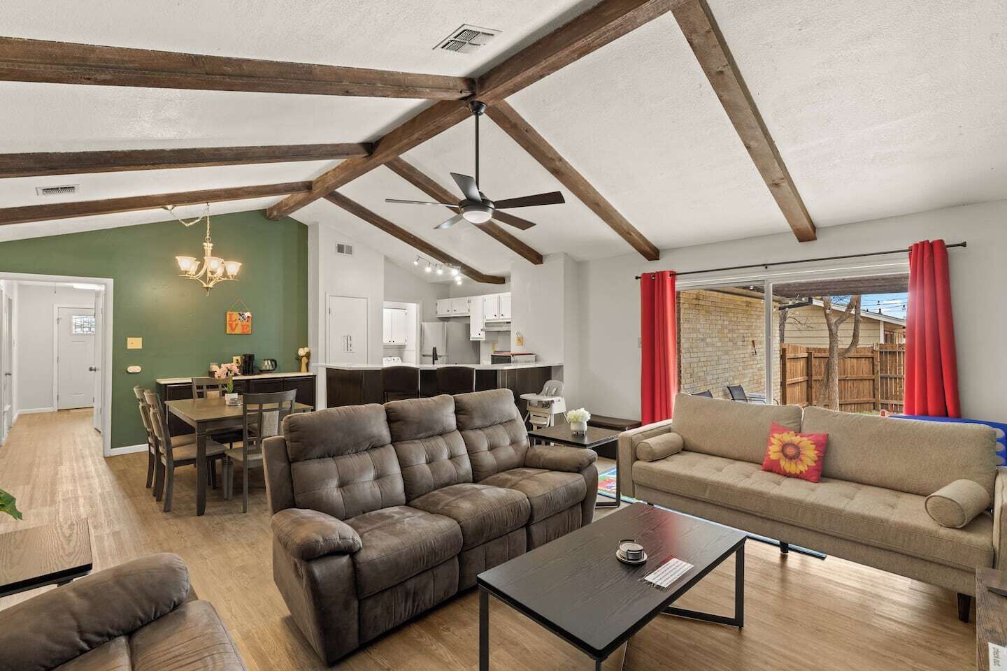 TV, fireplace, offices