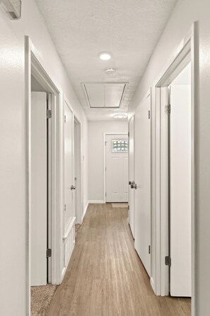 Interior - Incredible Location | King Bed | Sleeps 14 (San Antonio)