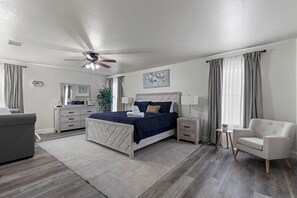 1 dormitorio, tabla de planchar con plancha, wifi gratis y ropa de cama