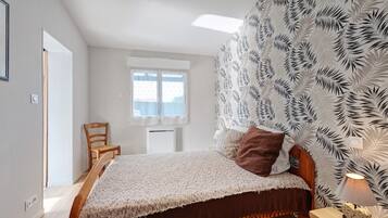 Iron/ironing board, WiFi