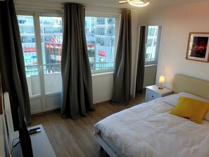 2 bedrooms, Internet, bed sheets - Love Paris (Le Kremlin-Bicêtre)