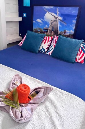 2 bedrooms, iron/ironing board, free WiFi, bed sheets - Freddo's 2-4 persons with private pool (Capesterre-de-Marie-Galante)