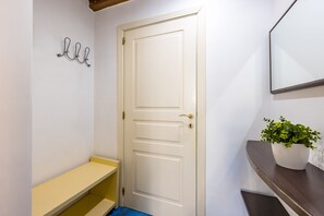 Habitación estándar doble | Cortinas opacas, tabla de planchar con plancha, wifi gratis