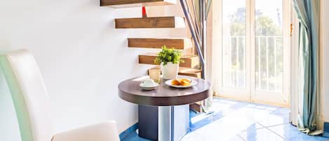 Superior Double Room, Balcony, Sea View | Blackout drapes, iron/ironing board, free WiFi
