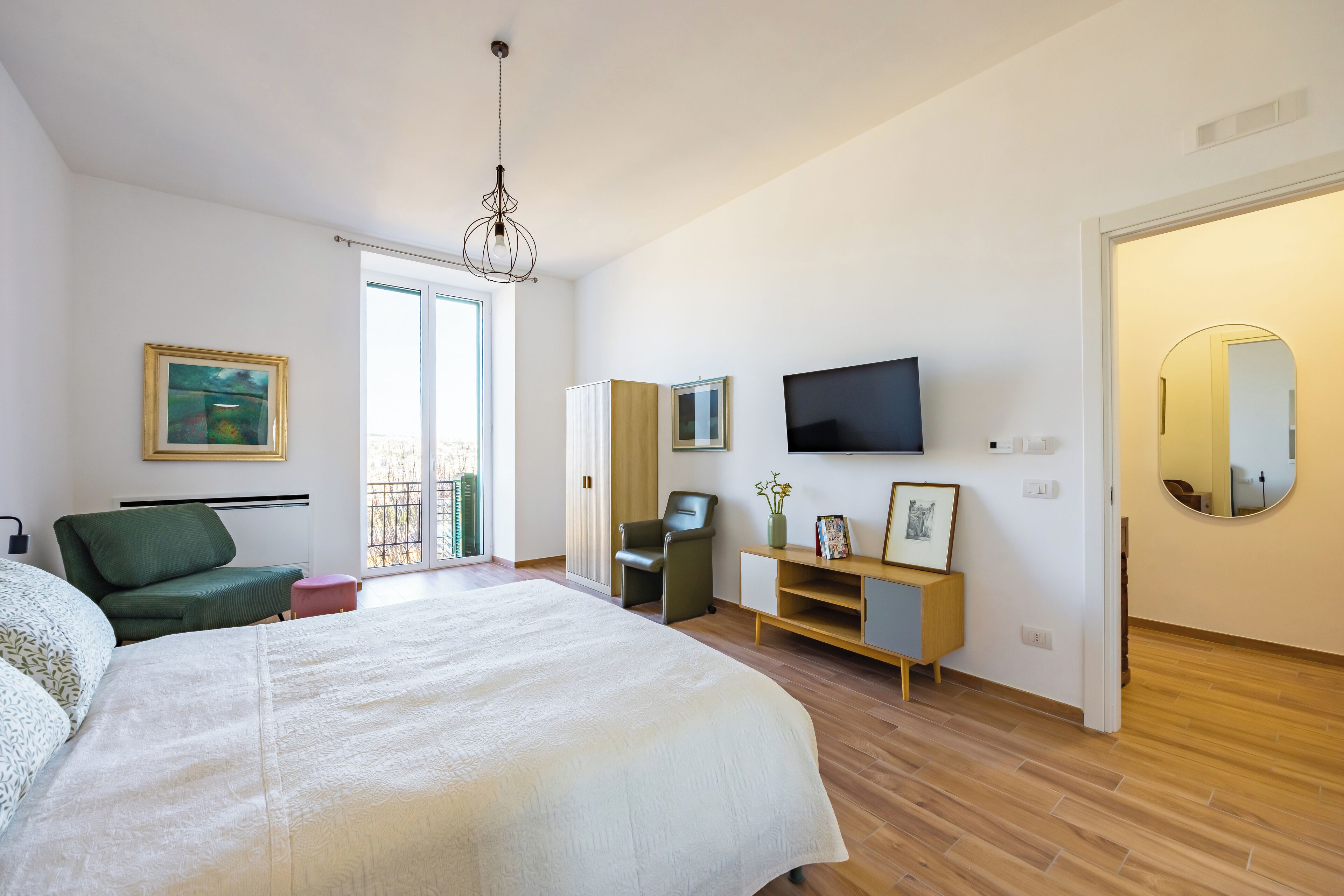 Standaard tweepersoonskamer | Verduisterende gordijnen, een strijkplank/strijkijzer, gratis wifi