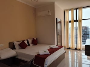 Double Room, City View - Karshni Home stay (Vrindavan)
