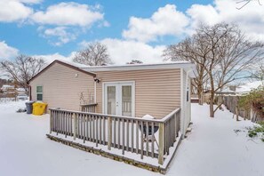 Exterior - Charming 1BD 1BA, Central Loc! (Severn)