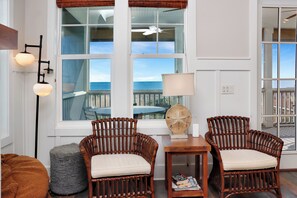 Smart TV - ☀️ Short Walk to Beach - Private Pool - Fire Pit - Southern Charm ☀️ (Cape San Blas)