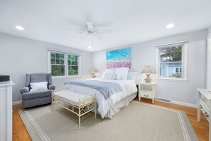 3 bedrooms, desk, iron/ironing board, free WiFi - Cape Cod Lake Retreat on Angus Way RPMS169 (Centerville)