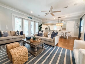 Smart TV, fireplace, video games, offices - New listing! Luxury beach escape, 2 blocks to the ocean, 1 block to the river! Heated saltwater pool, spa, sauna, game room, golf cart—only 10 mins to downtown St. Augustine. Very clean, well stocked, perfect for couples, families & small groups. (St. Augustine)