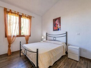 Villa, 4 soverom, terrasse, hageutsikt | 4 soverom