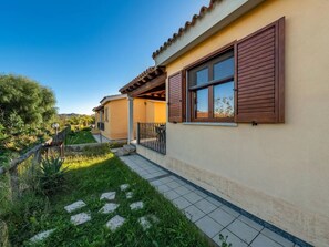 Villa, 4 habitaciones, patio, vista al jardín | Áreas de la propiedad