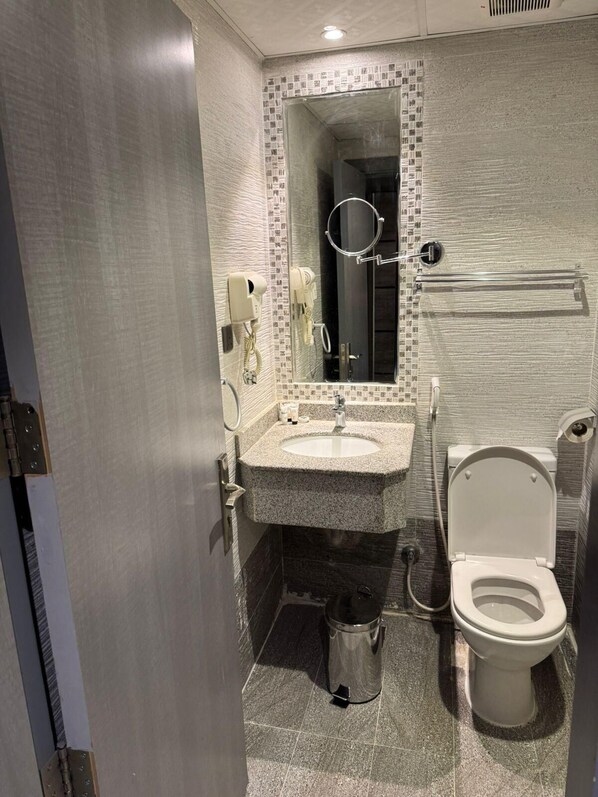 Bathroom - Yamam 2 Hotel (Makkah)