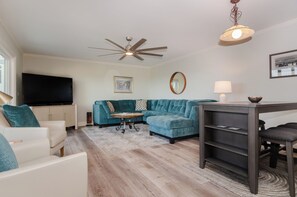 Smart TV - The Best Kept Oceanfront Secret on Wrightsville Beach! (Wrightsville Beach)