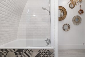 Shower, towels - Fuji, 3BR/2BA, 6 people (París)