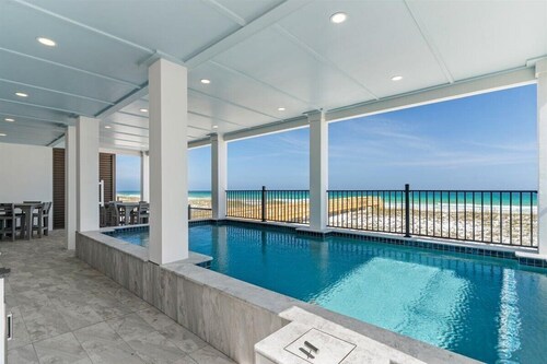 Newly built | Luxury Gulf-front Home | Private Pool | Elevator | Game Room