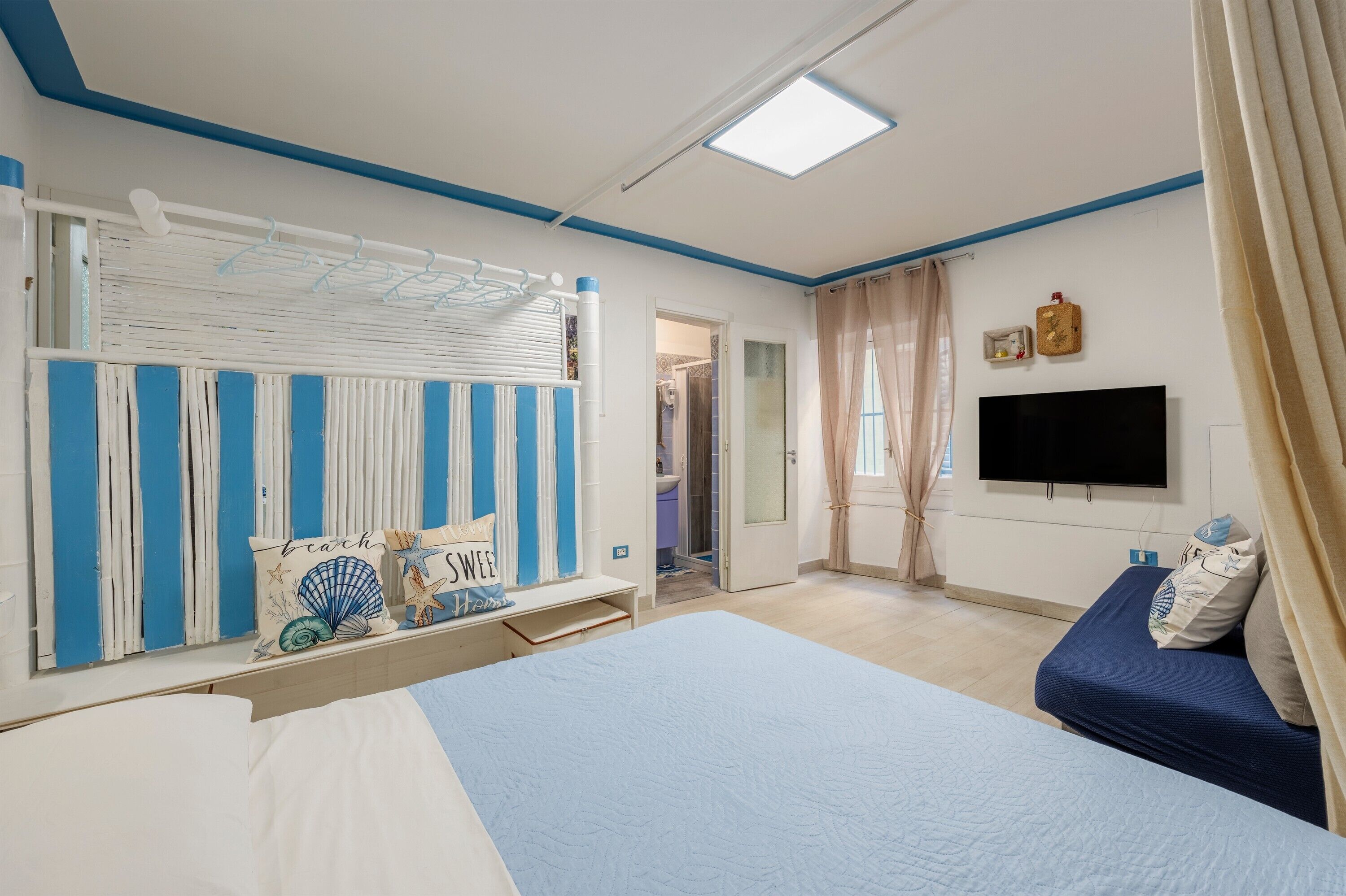 1 多间卧室、熨斗/熨衣  板、WiFi、床单