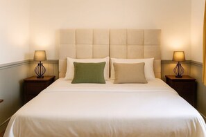 Bügeleisen/Bügelbrett, Internetzugang, Bettwäsche