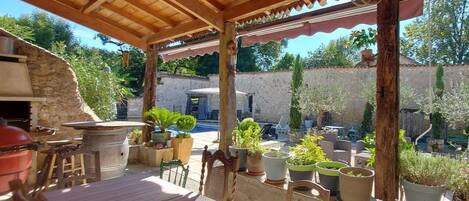 Restauration extérieure