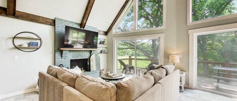 Smart TV, fireplace, foosball
