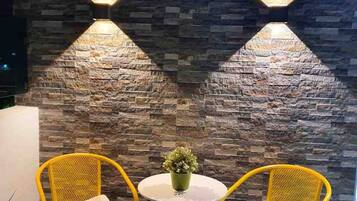 Room, 1 Bedroom, Smoking, Private Pool | Bahagian dalam