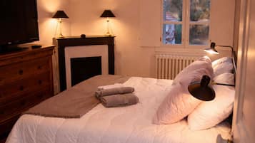 Chambre Double Panoramique, salle de bains attenante, vue jardin | Wi-Fi gratuit