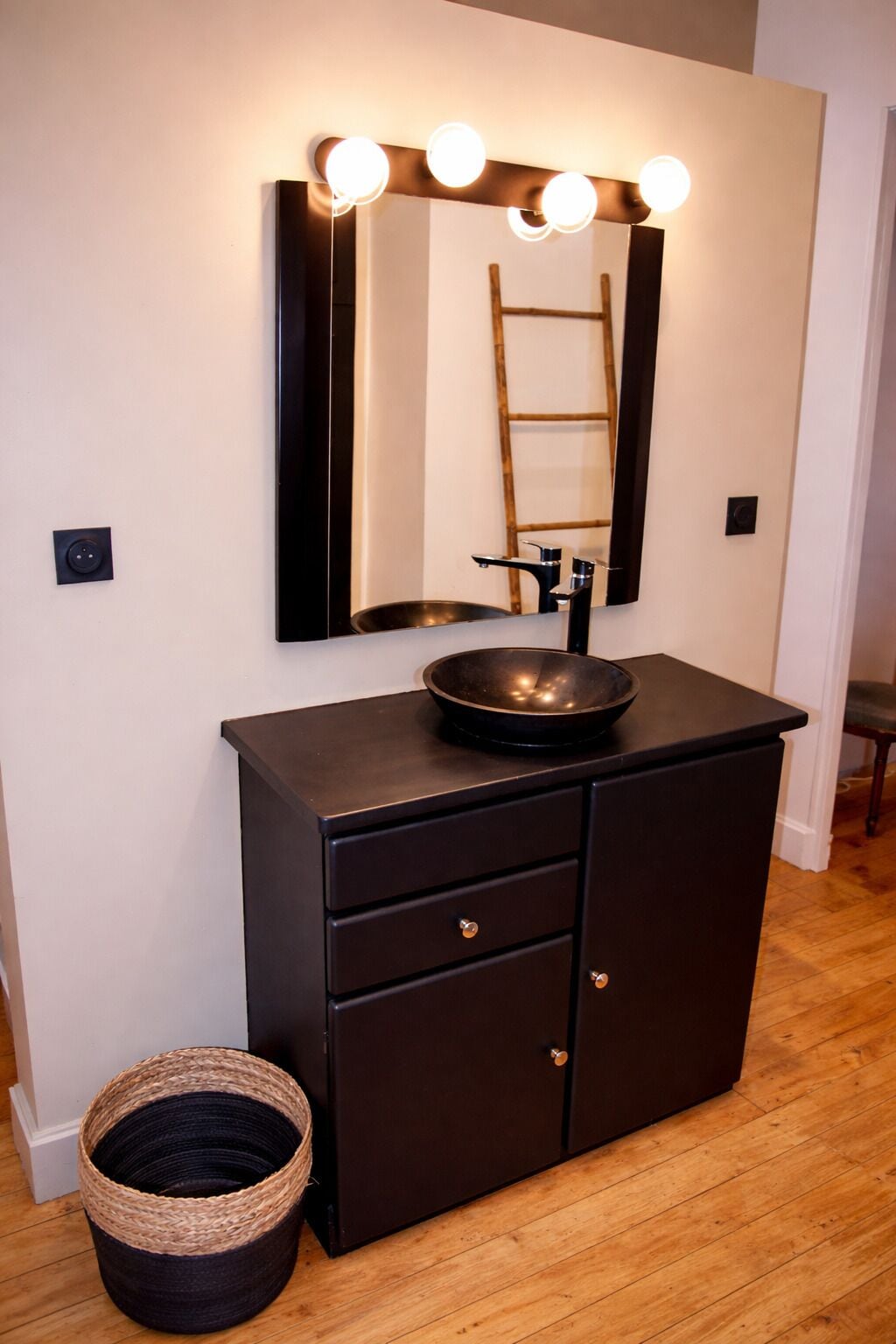 Habitación panorámica doble, baño privado, vistas al jardín | Baño