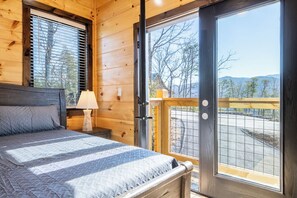 5 slaapkamers, een bureau, reisbedje, gratis wifi