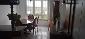 Dining - Apartment in CEDEIRA, 1st LINE OF BEACH (Cedeira)