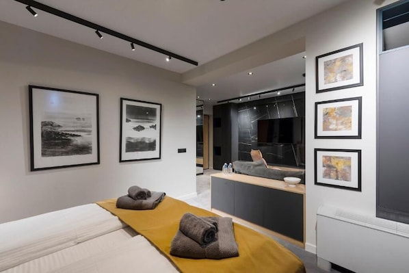 Pimennysverhot, äänieristys, silitysrauta/-lauta, ilmainen Wi-Fi