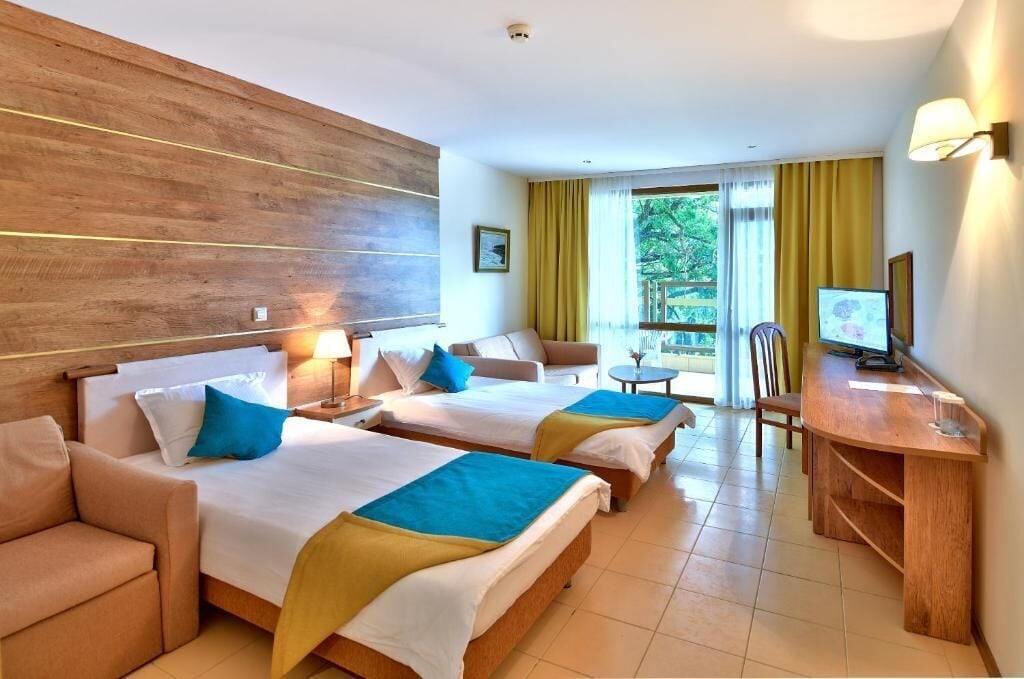 Standard Double Room, Balcony, Garden View