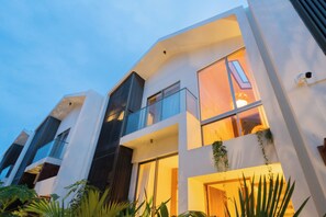 Front of property - ELIVAAS Mirai Leo | 3 BHK Villa Near Vagator Beach With Pool (Vagator)