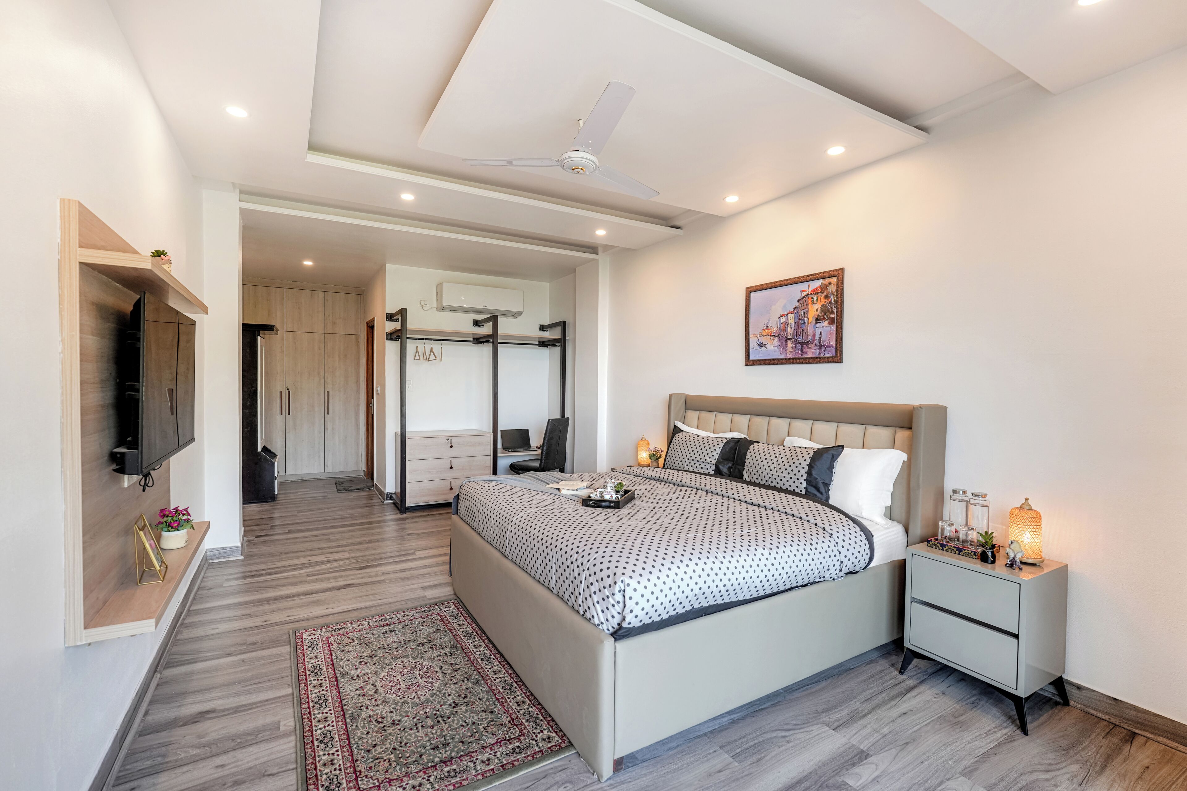 Premium Apartment, 3 Bedrooms (Apartment) | Premium bedding, in-room safe, desk, laptop workspace