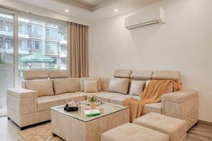 Televisi LED 55-inci dengan saluran TV digital