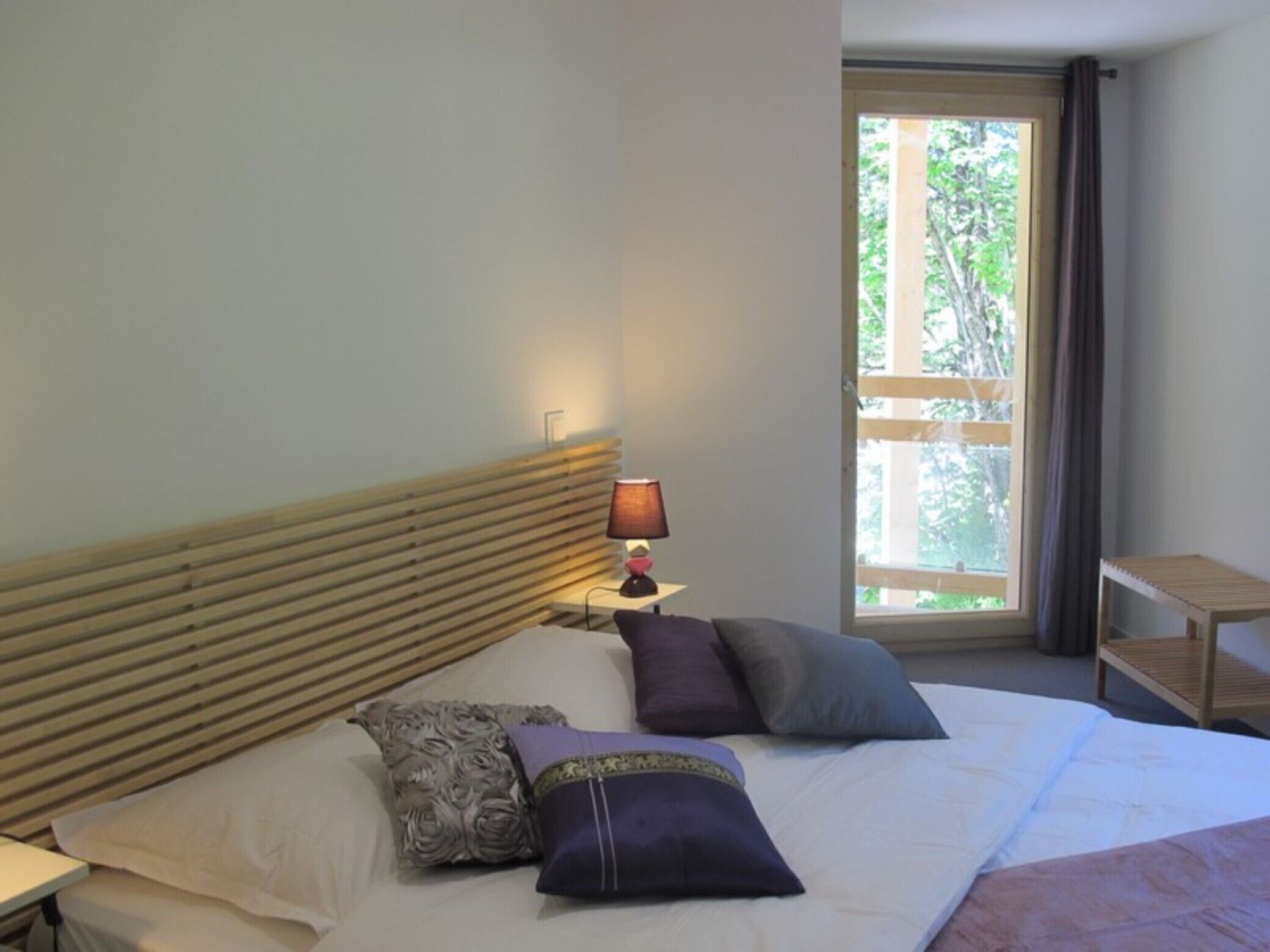 6 bedrooms, iron/ironing board, WiFi, bed sheets