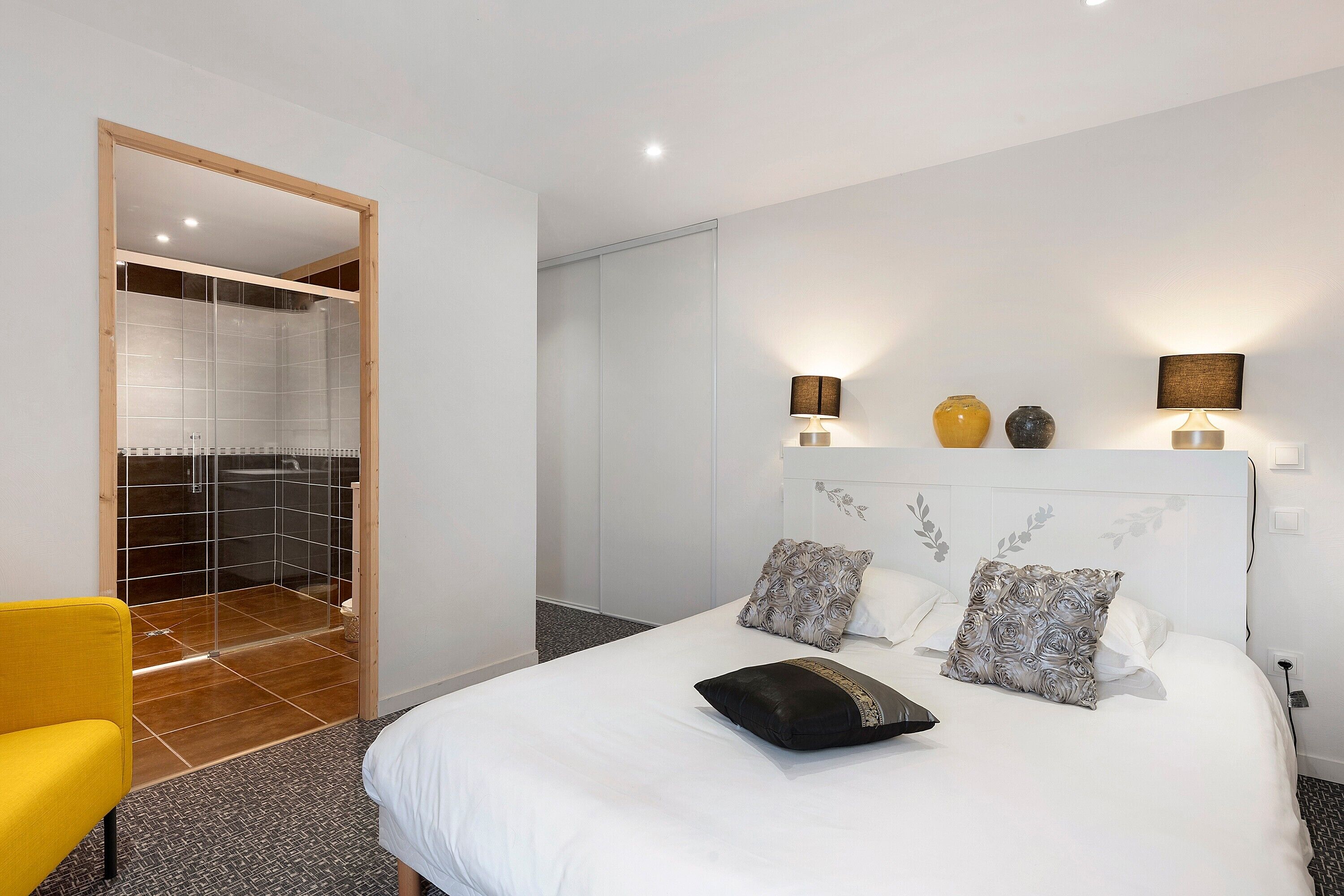 3 Schlafzimmer, Bügeleisen/Bügelbrett, WLAN, Bettwäsche