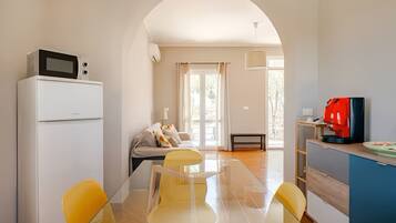 Apartment, Balkon, Gartenblick | Innenbereich